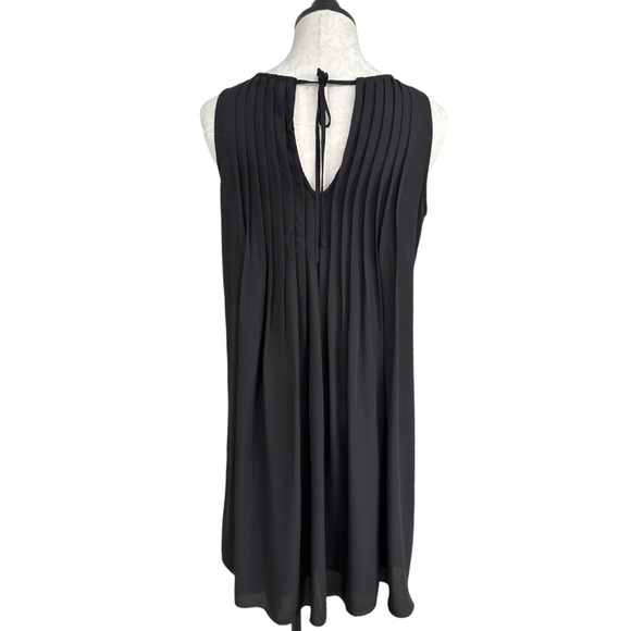 Nanette Lepore Sleeveless Chiffon Dress Swing Silhouette Pleated Pin Tuck Size 6 - Picture 5 of 13